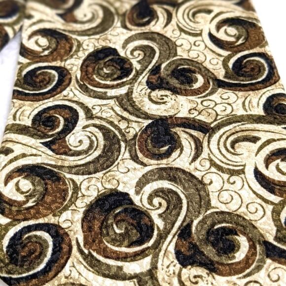 Vintage Men's 100% Silk Tie by Louis Roth w/Swirl Motif  - Made in Canada - Picture 12 of 12